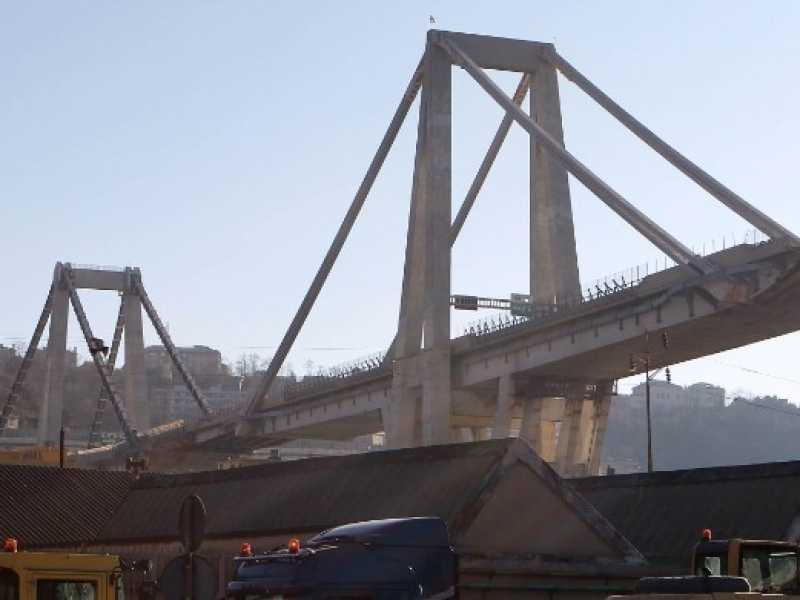 Il nuovo ponte di Genova e le proteste degli NCC a Roma