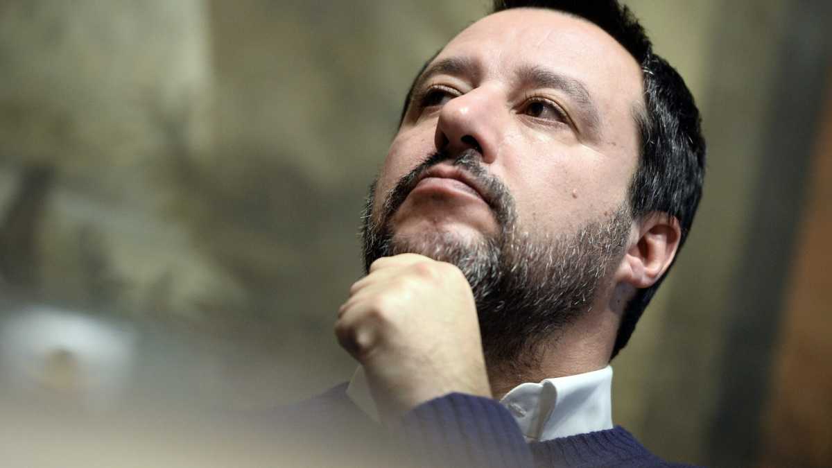 Immagine di Salvini smentisce i suoi e dice sì al potenziamento dell’aeroporto di Firenze