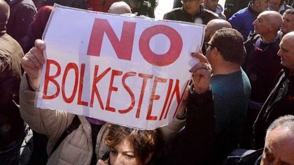 Immagine di Il governo gialloverde scalcia sulla Bolkestein