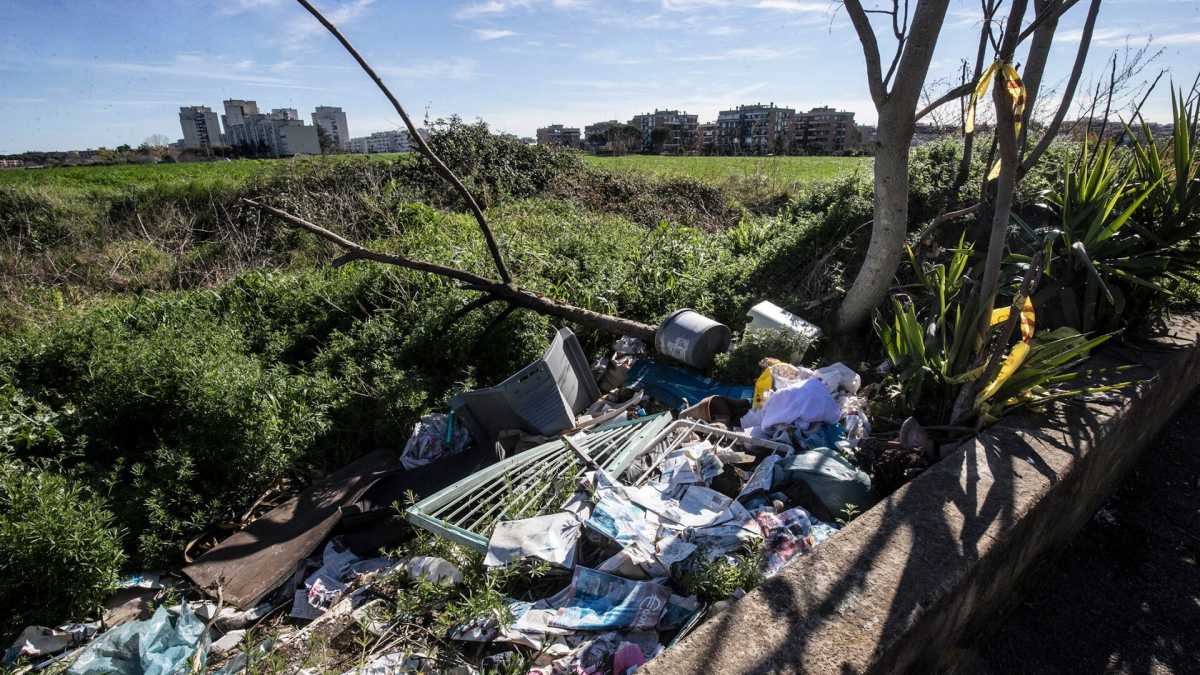 Immagine di L’incapacità della giunta Raggi sui rifiuti è un salasso per i romani