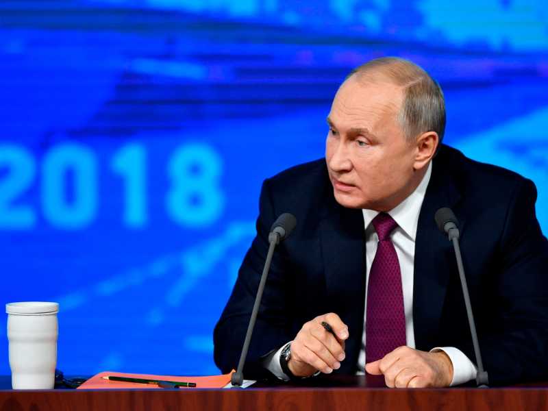 Il presidente russo Vladimir Putin durante la conferenza stampa di fine anno