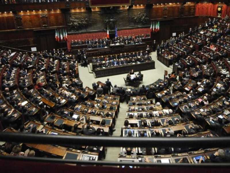 Quegli analisti che giurano di amare la democrazia ma non vogliono curarla