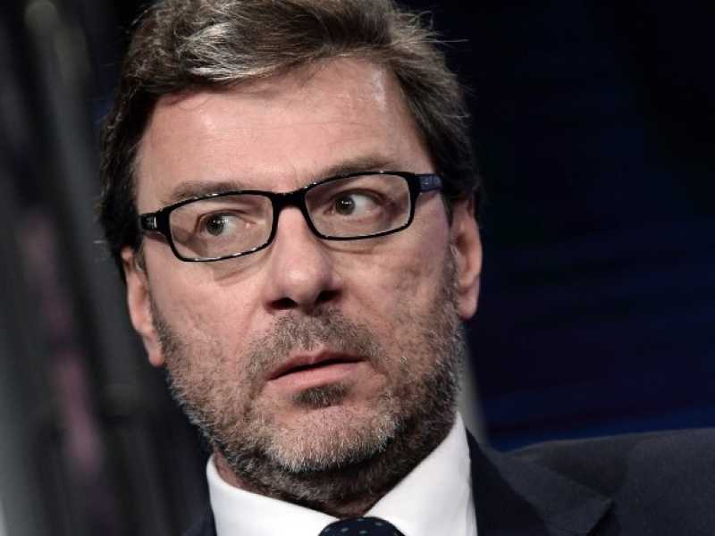 Giancarlo Giorgetti ospite di Porta a Porta (foto LaPresse)