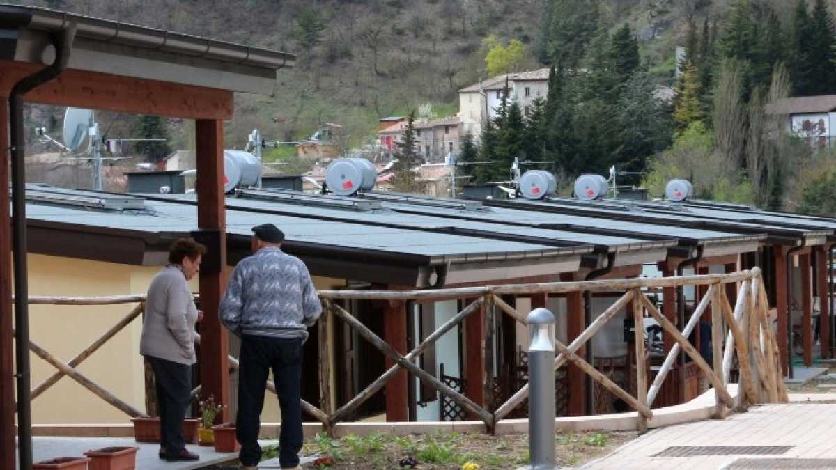 Immagine di L’incapacità della politica di ricostruire dopo i terremoti - Ora chi può deve dare una mano a Catania