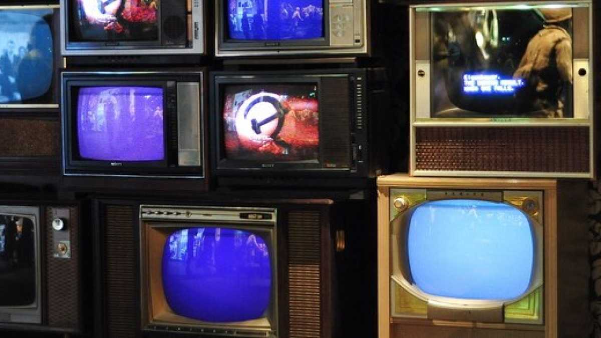 Immagine di La televisione e le dodici serie tv che spiegano il mondo