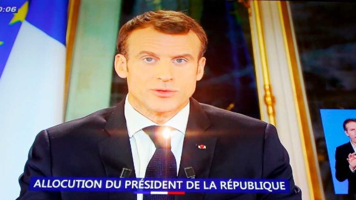 Immagine di Il rilancio di Macron