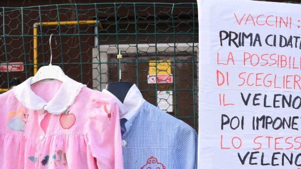 Immagine di Lettera di 130 scienziati sulle ultime fake news (e analisi) contro i vaccini - Ecco l'appello
