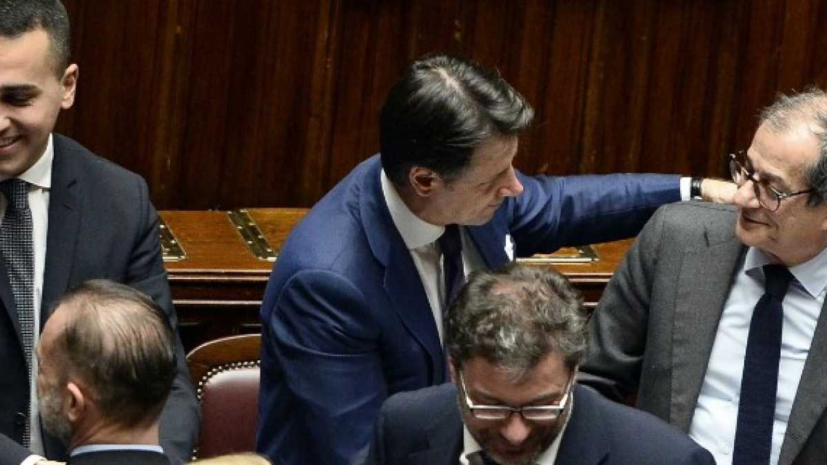 Immagine di Nessuna discussione. La manovra del governo contro il Parlamento