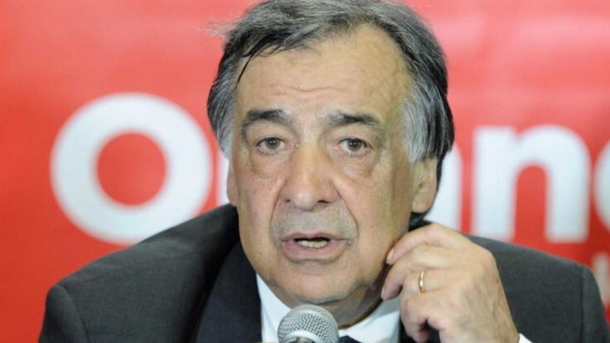 Immagine di Stare un giorno con Leoluca Orlando: fatto. Altri guai del reddito di cittadinanza