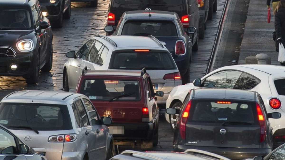 Immagine di Inizia il declino di diesel e benzina?