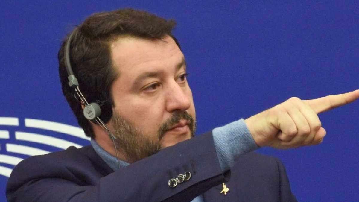 Immagine di Prove di alleanza sovranista per le europee. Si inizia dalla Polonia