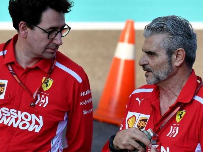 Mattia Binotto (a sinistra) e Maurizio Arrivabene (foto LaPresse)