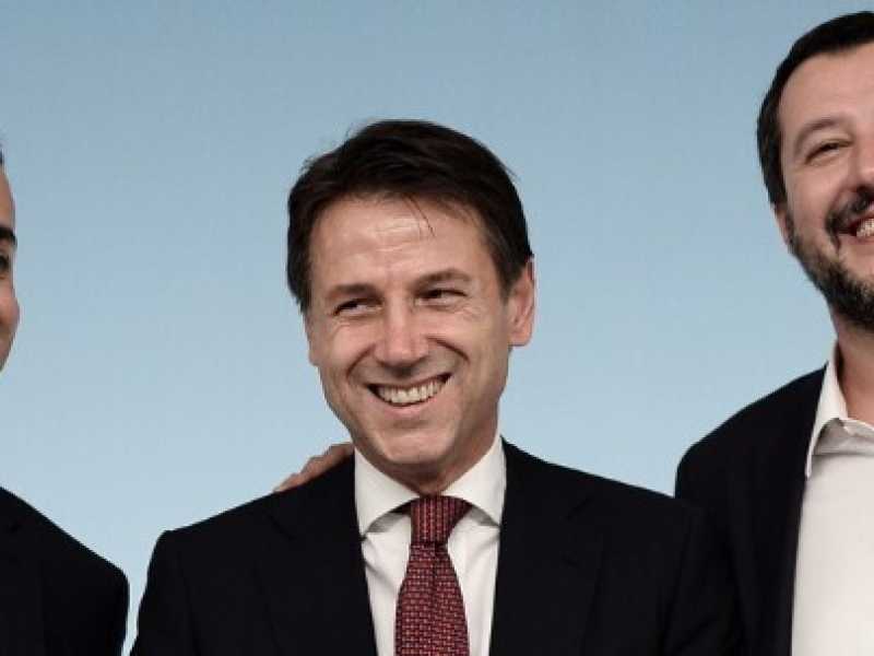 Luigi Di Maio, Giuseppe Conte e Matteo Salvini (foto LaPresse)