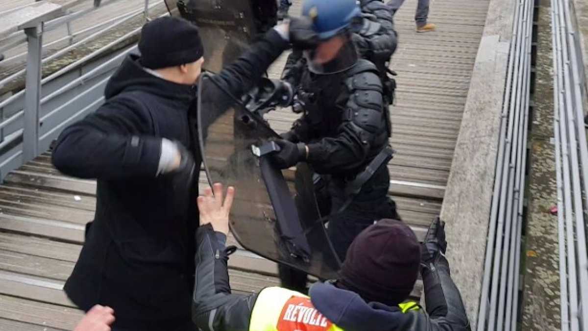 Immagine di La violenza contro l'evidenza