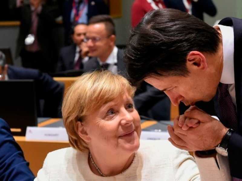 Angela Merkel e Giuseppe Conte (foto LaPresse)