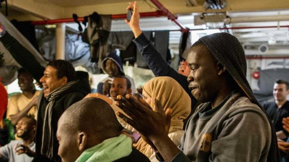 Immagine di Conte e i numeri sugli sbarchi asfaltano la linea Salvini