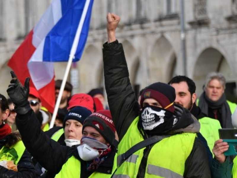 Le proteste a Parigi dei gilet gialli (Foto LaPresse)