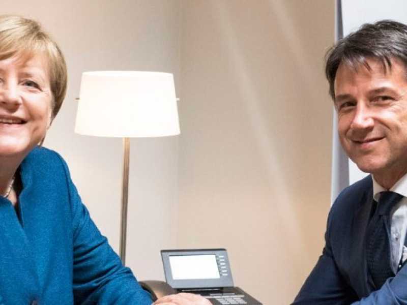 La cancelliera tedesca Angela Merkel e il premier italiano Giuseppe Conte (Foto Imagoeconomica)