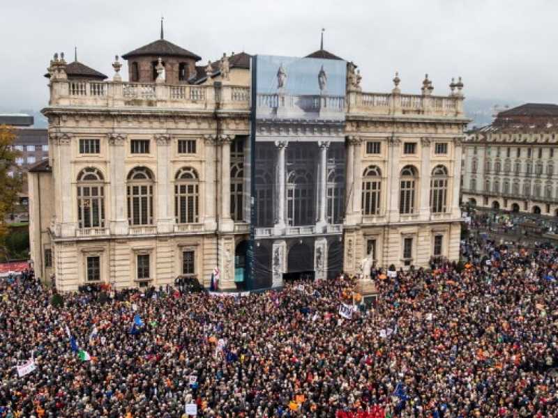 La manifestazione Sì Tav del 10 novembre 2018 (foto LaPresse)