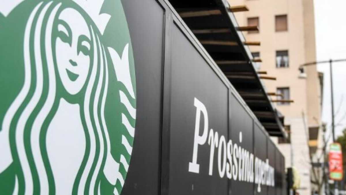 Immagine di A Roma l’arrivo di Starbucks lascia indifferenti tutti, perfino Starbucks