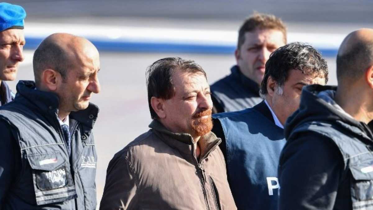 Immagine di L'arrivo di Cesare Battisti in Italia