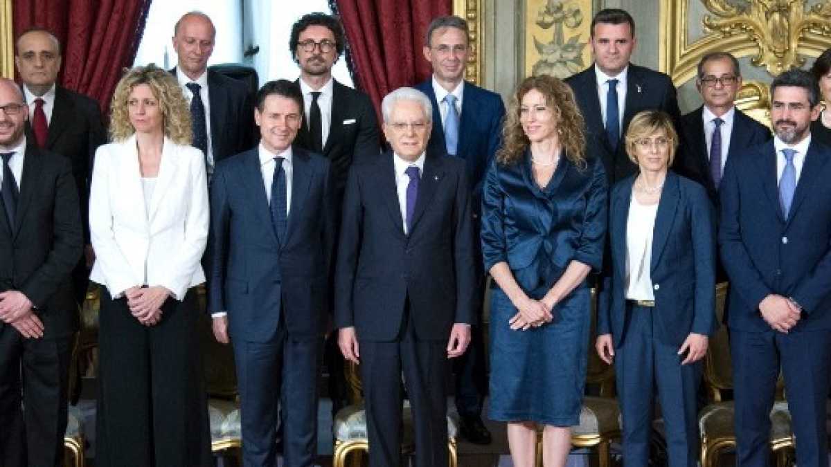Immagine di Un governo anomalo