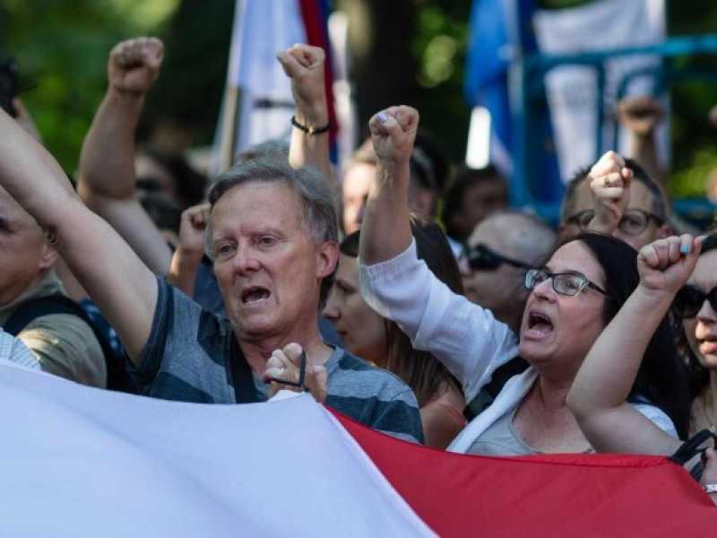 In Polonia, il clima asfittico di una societ&agrave; divisa, dove non &egrave; in scena una lotta di classe ma una lotta tra passato e futuro, &egrave; ancora libero (foto LaPresse)