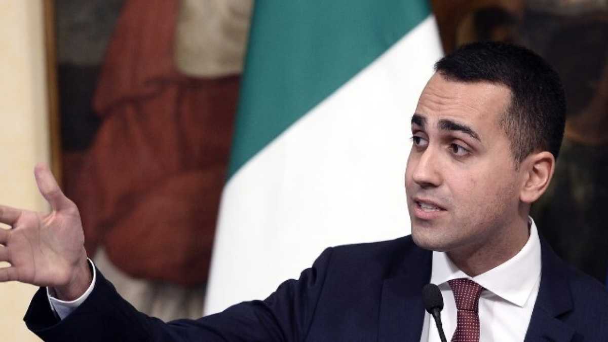 Immagine di Di Maio dice che arriverà il “boom”, ma per Banca d’Italia è già recessione