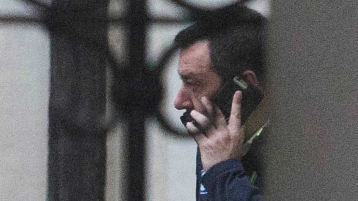 Immagine di Salvini alla sbarra