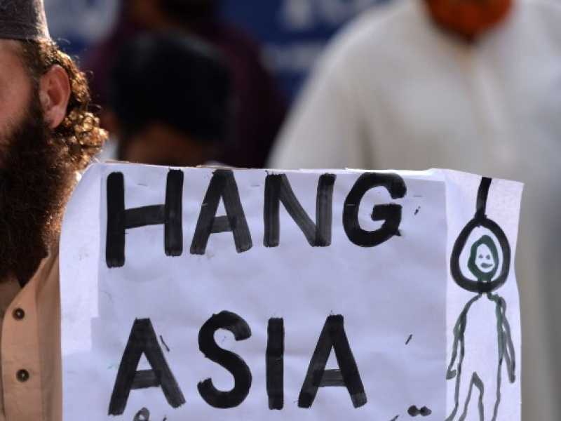 Rawalpindi il 12 ottobre 2018. Sostenitori di Tehreek-e-Labaik Pakistan (TLP), un partito politico religioso, chiedendo di impiccare Asia Bibi (foto LaPresse)
