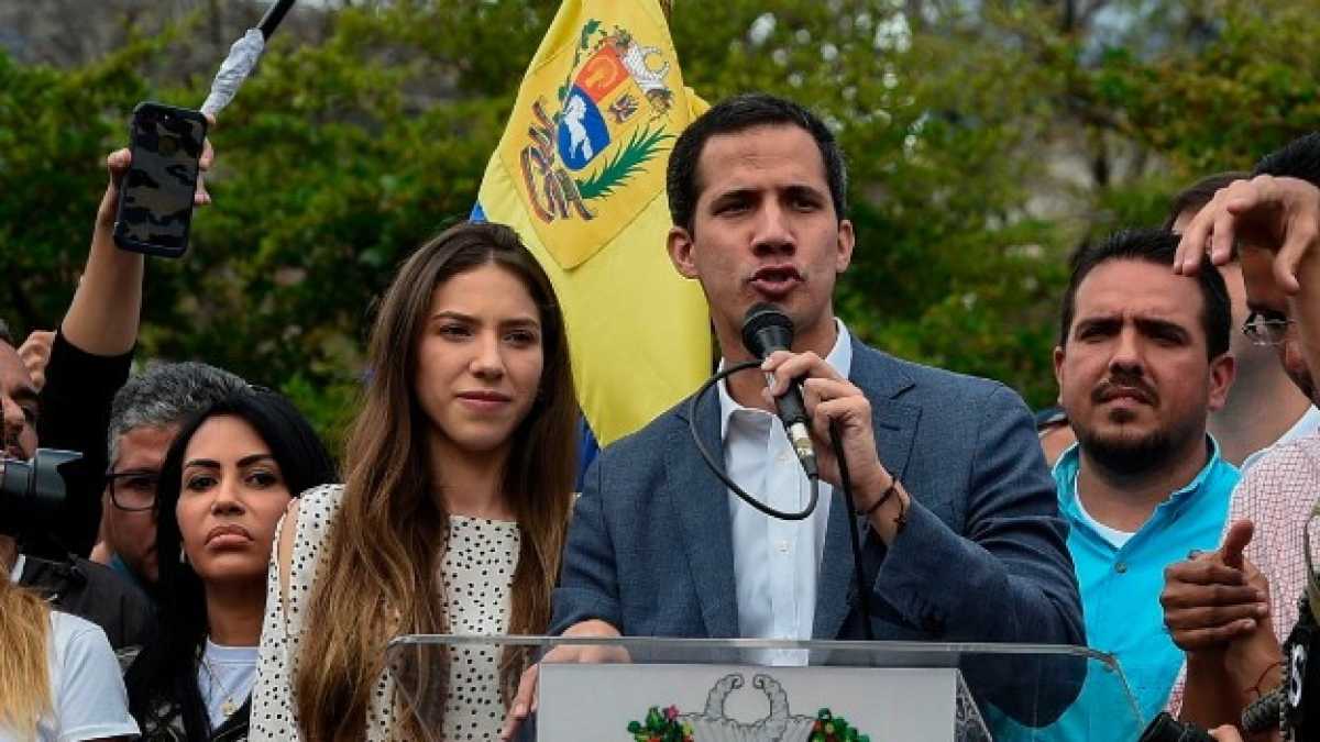 Immagine di E se dagli imbruttiti ci salvassero i belli? Eccoli qui, gli splendidi Guaidó