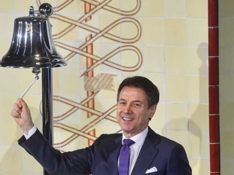 Il premier Conte a Milano: visita alla Borsa (foto LaPresse)