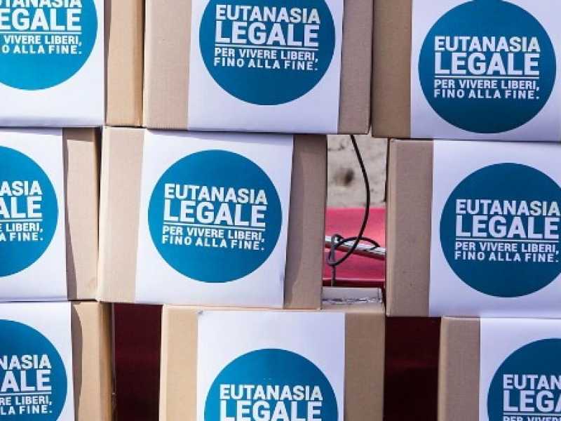 Una manifestazione dei Radicali. Foto LaPresse