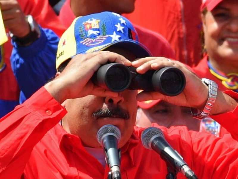 Maduro durante una manifestazione a Caracas (foto LaPresse)