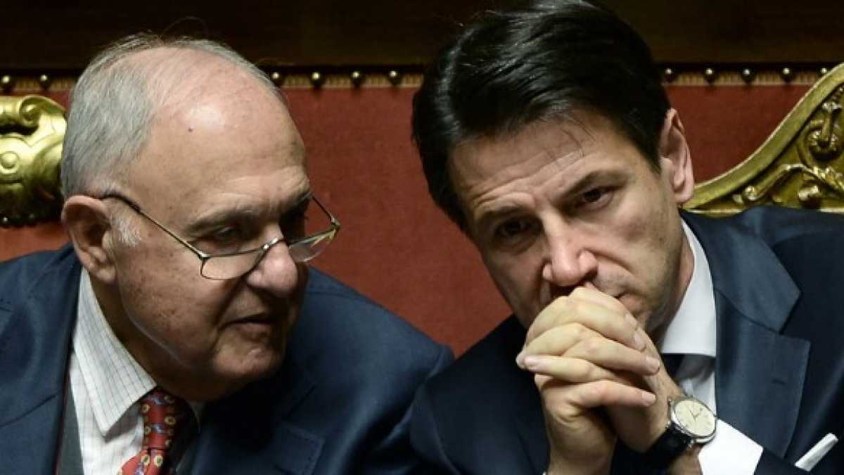Immagine di L’incompatibilità di Savona alla Consob è con la realtà, non con la legge