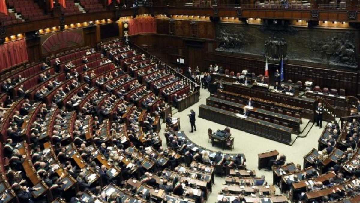 Immagine di Il governo mette la fiducia sul dl Semplificazioni