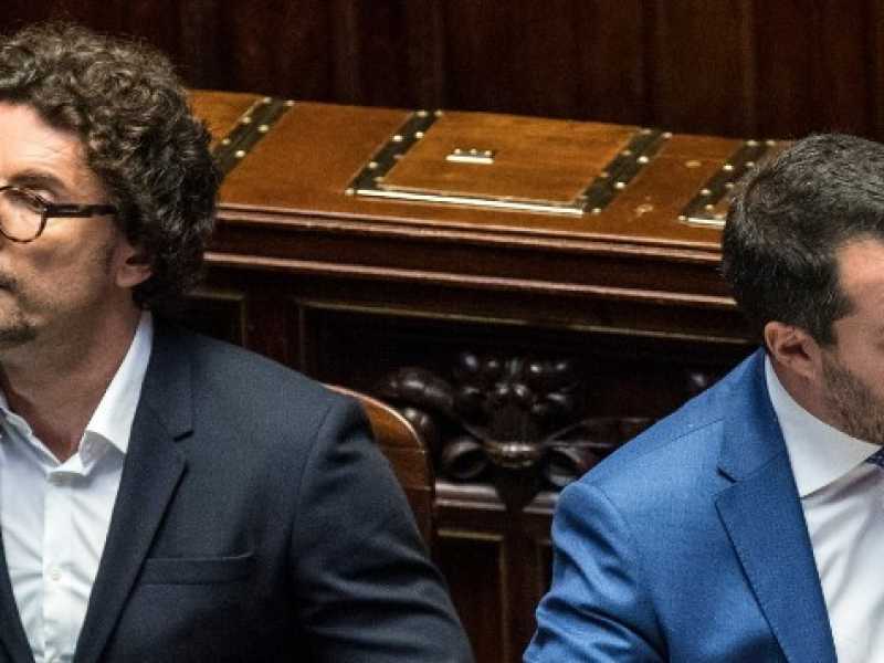 Danilo Toninelli e Matteo Salvini (foto LaPresse)