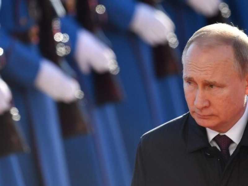 Il presidente russo Vladimir Putin durante la sua visita di stato in Serbia (Foto LaPresse)