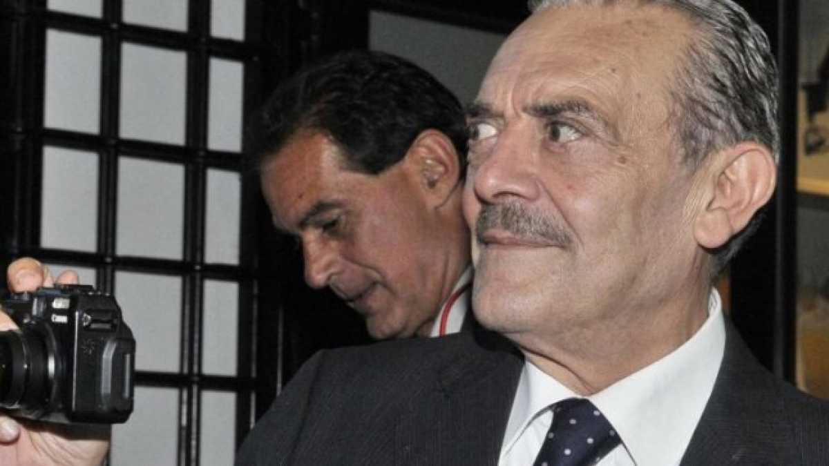 Immagine di L’Italia anticasta spiegata dal re dei paparazzi