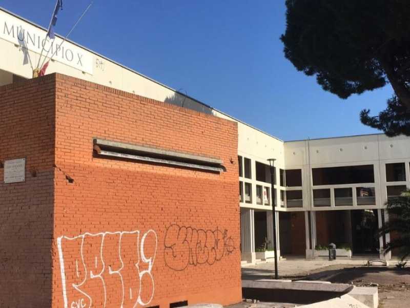 Gli uffici del X municipio ad Acilia