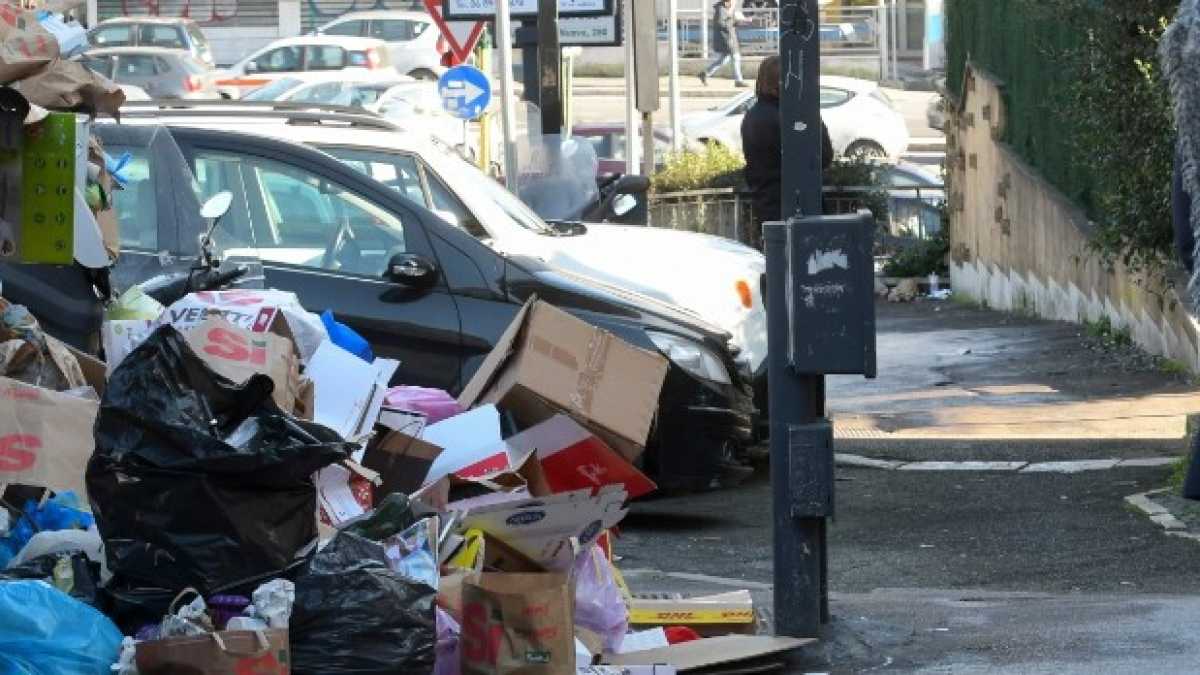 Immagine di Marsilio dice basta alla monnezza di Roma. Parla Fabio Rampelli