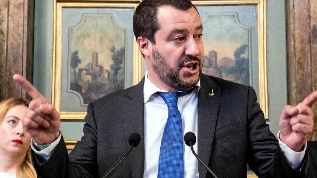 Immagine di Manovre a destra