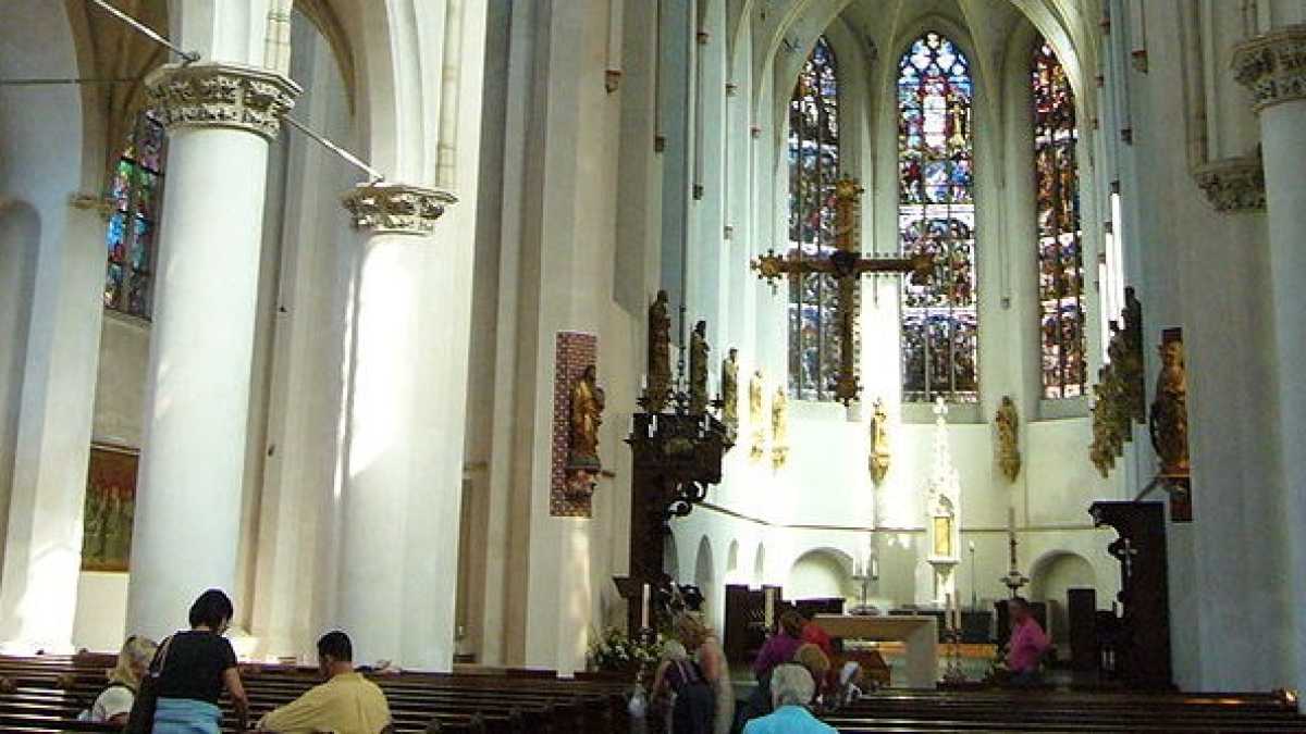 Immagine di Una chiesa in svendita