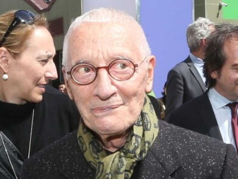 Alessandro Mendini all'inaugurazione del China-Italy Design Innovation Hub del Politecnico di Milano e della Tsinghua University di Pechino (LaPresse)