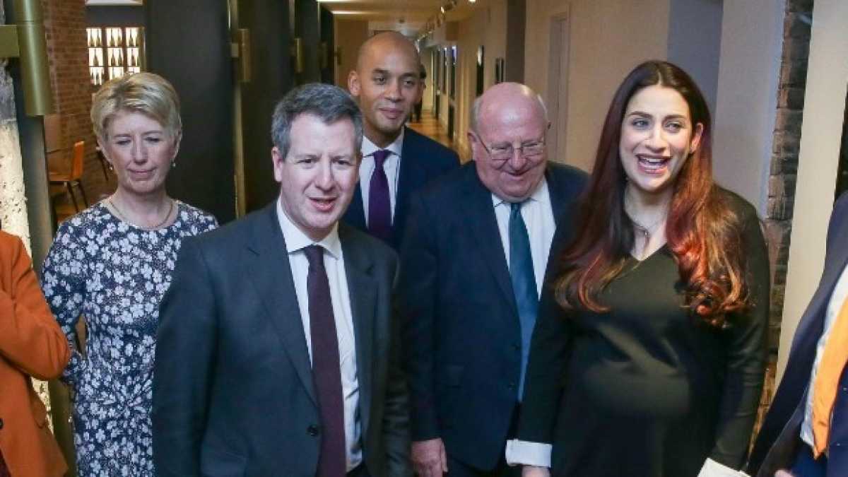 Immagine di I ribelli laburisti cercano una sponda tra i tories