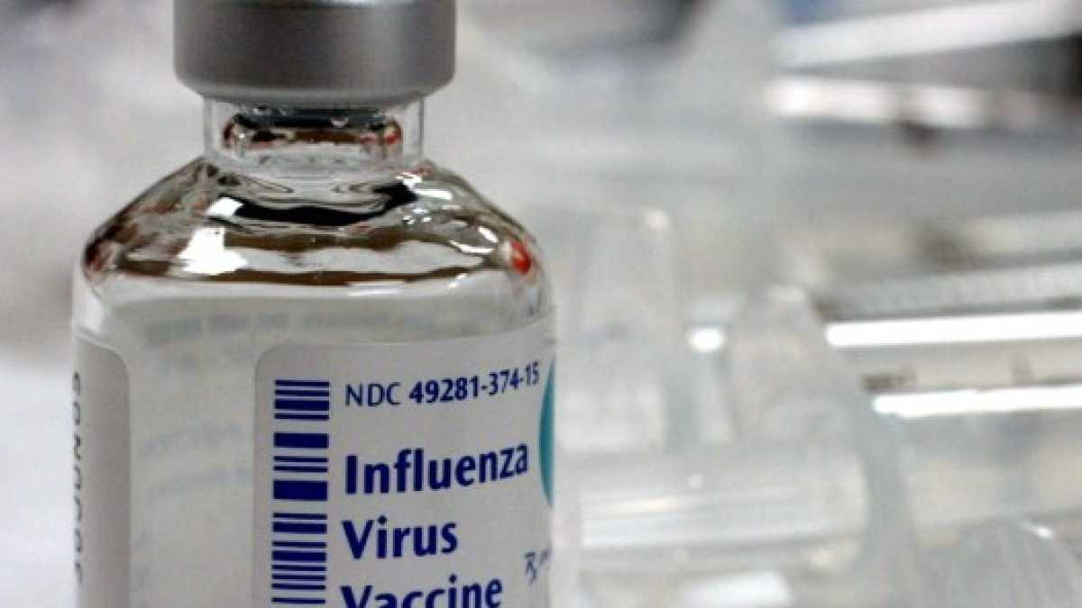 Immagine di Facebook prova a vaccinarsi dai no vax