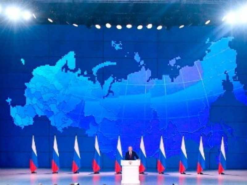 Vladimir Putin tiene il discorso sullo stato della nazione (Foto LaPresse)