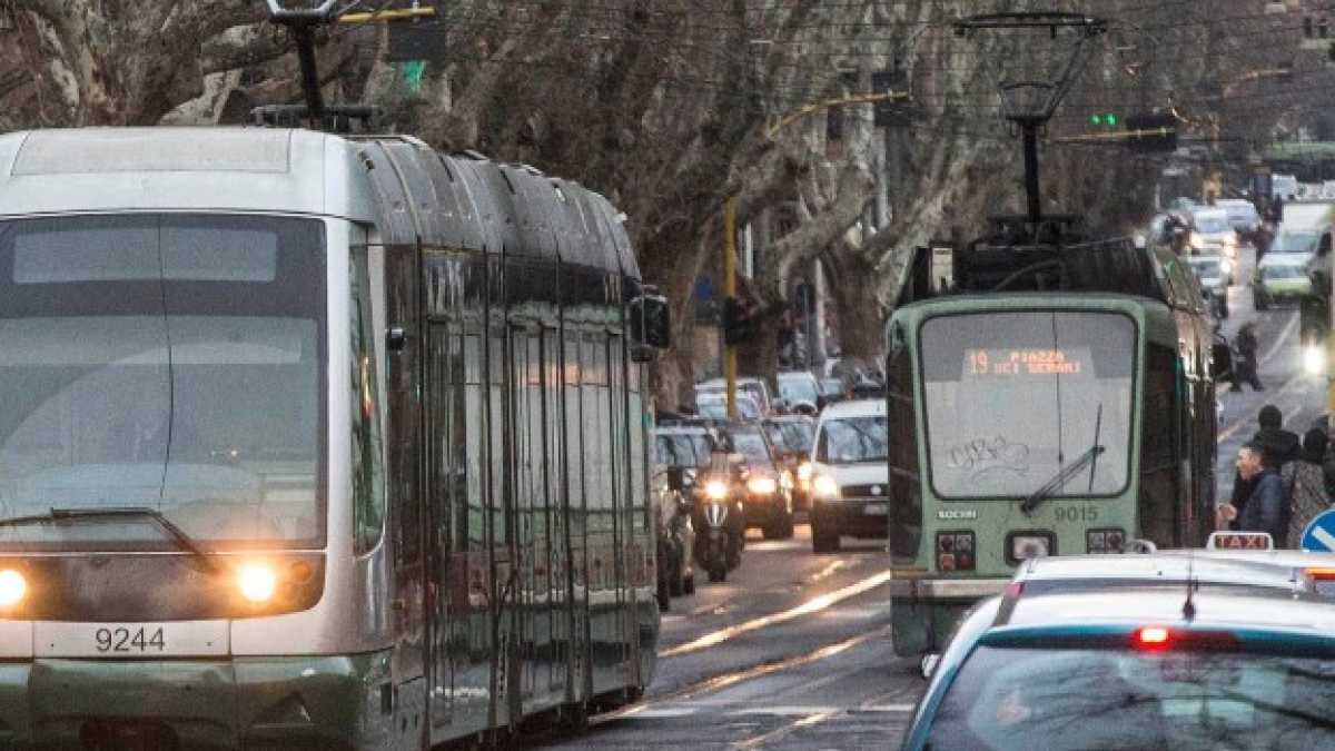 Immagine di Com’è possibile che ogni venerdì non funziona il tram 8?