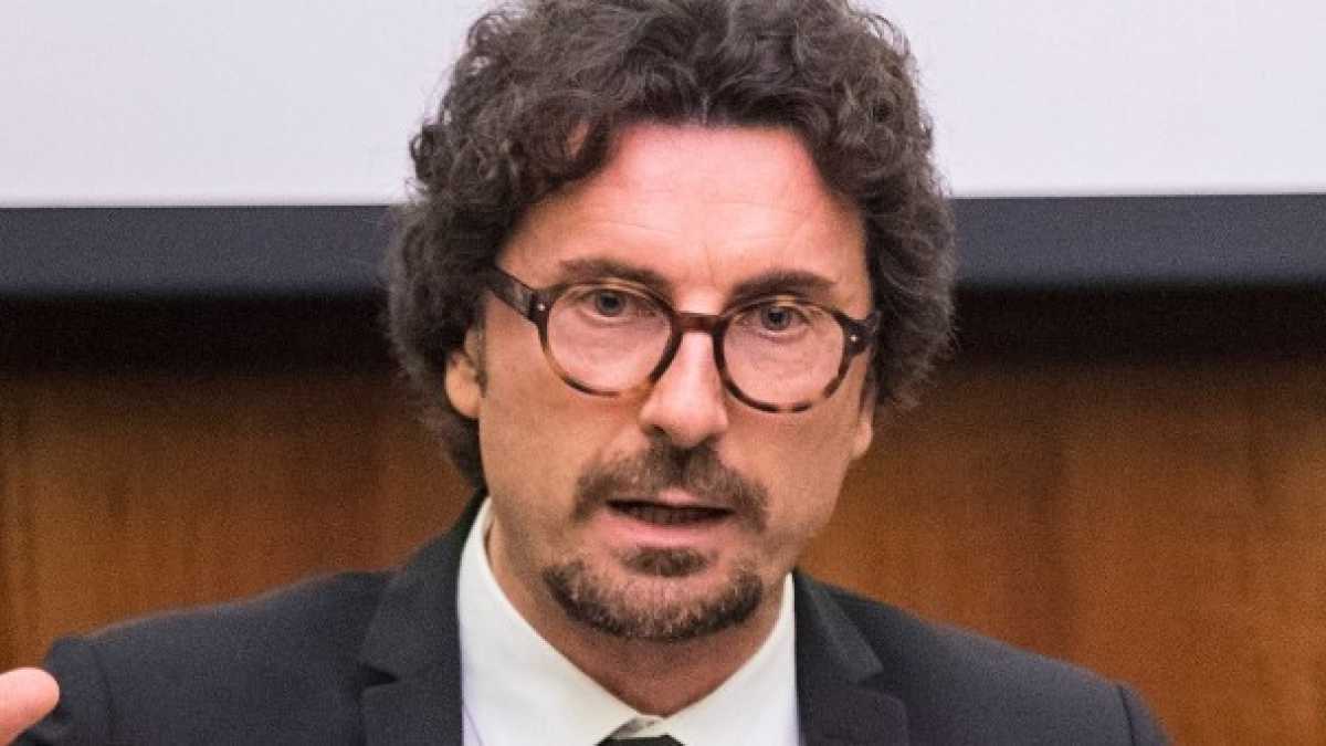 Immagine di Mini Tav, maxi Alitalia