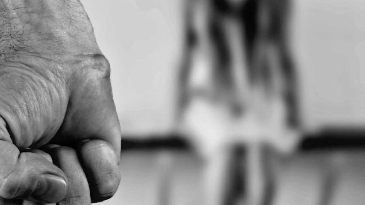 Immagine di Una “tempesta emotiva” di gelosia attenua l’omicidio? No, è una fake news